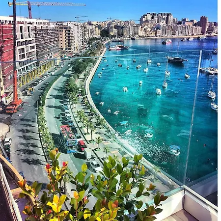 Daire Bright 2-bedroom Near Promenade & Sliema Ferry To Valletta Gzira