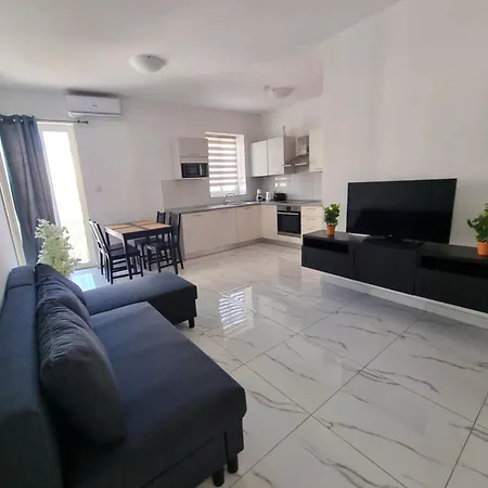 Bright 2-bedroom Near Promenade & Sliema Ferry To Valletta *