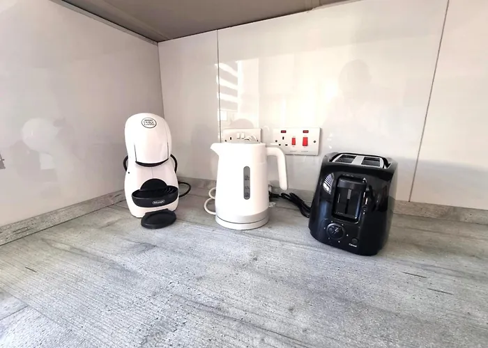 Bright 2-bedroom Near Promenade & Sliema Ferry To Valletta Apartment