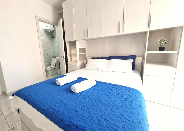 Bright 2-bedroom Near Promenade & Sliema Ferry To Valletta Gzira