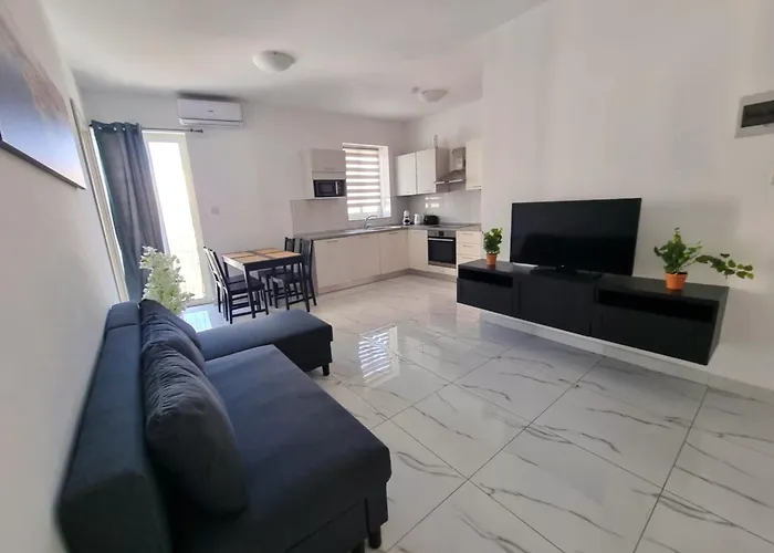 Bright 2-bedroom Near Promenade & Sliema Ferry To Valletta *